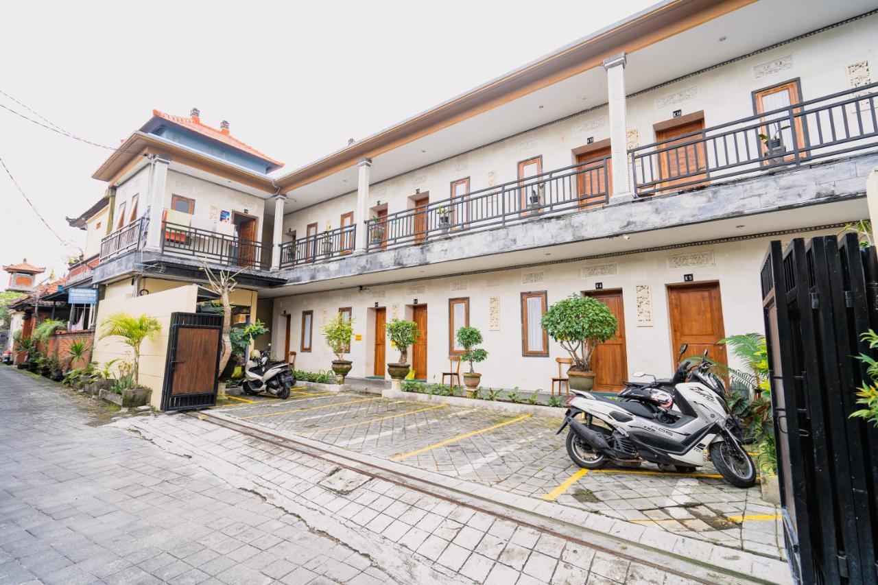 Guesthouse Cempaka Putih Семиняк Екстериор снимка