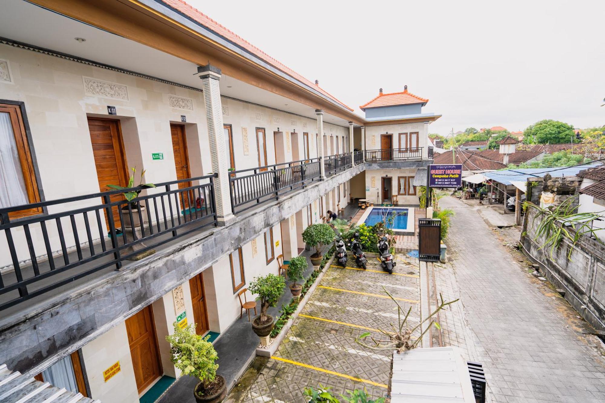 Guesthouse Cempaka Putih Семиняк Екстериор снимка